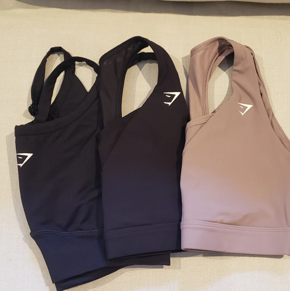 Gymshark Women's Black and Mauve Sports Bra Set - Picture 9 of 10